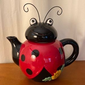 Ladybug decorative teapot